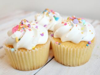 vanilla cupcakes